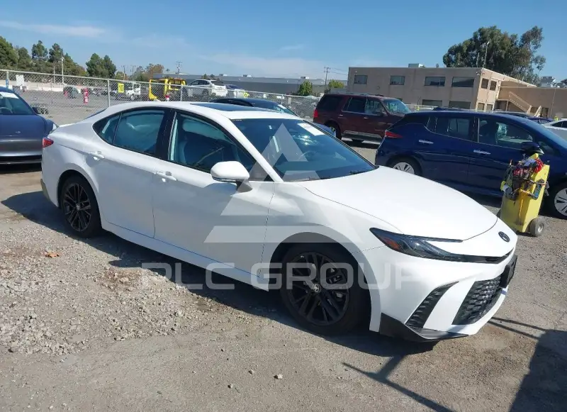 2025 Toyota CAMRY photo