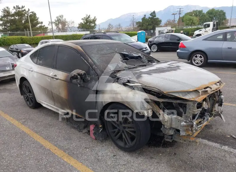 2025 Toyota CAMRY фото
