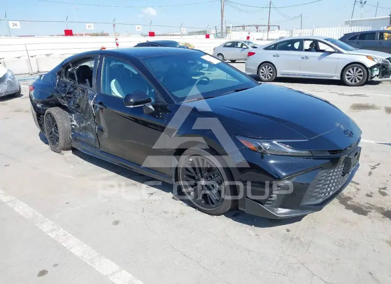 2025 Toyota CAMRY фото