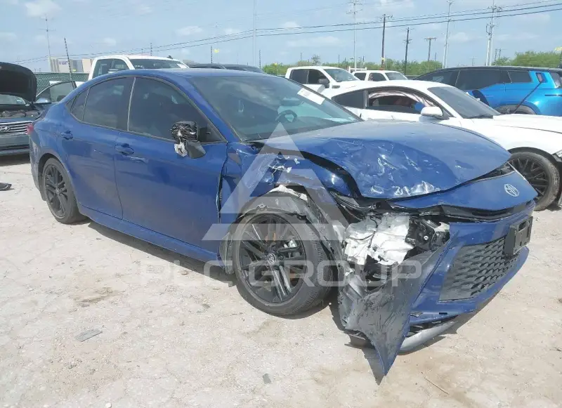 2025 Toyota CAMRY фото