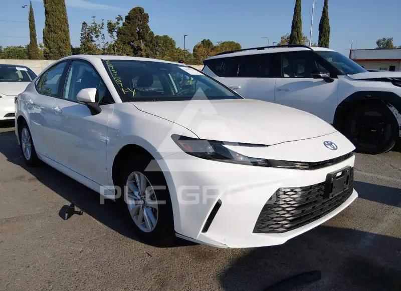 2025 Toyota CAMRY фото
