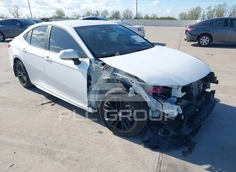 2025 Toyota CAMRY фото
