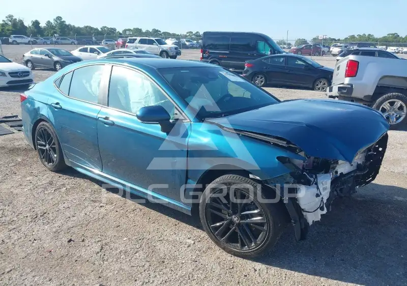 2025 Toyota CAMRY фото
