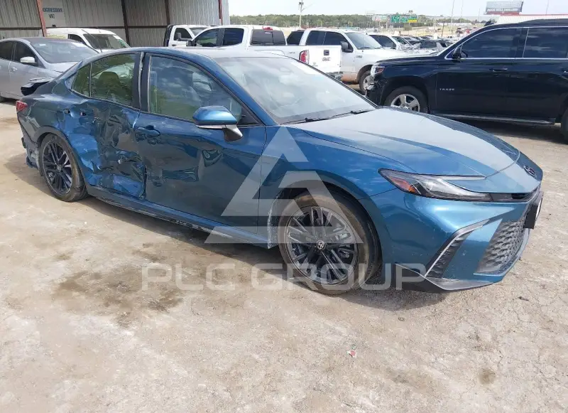 2025 Toyota CAMRY фото