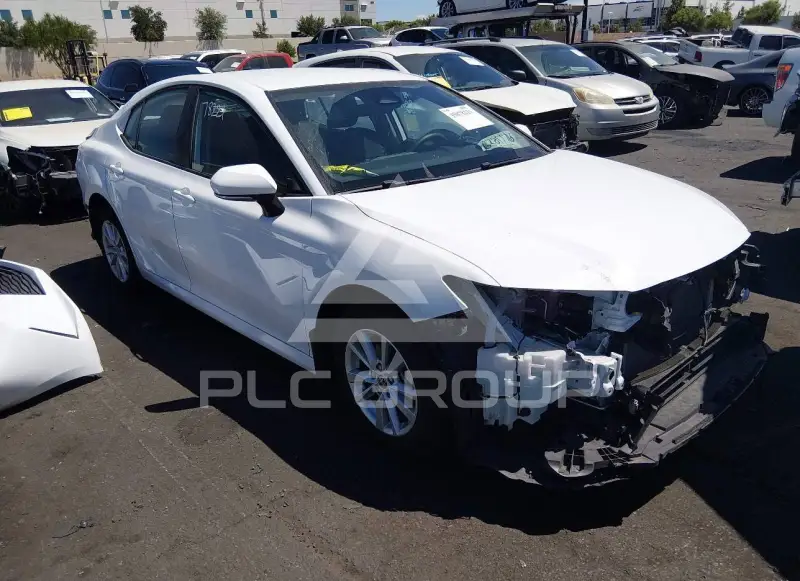 2025 Toyota CAMRY photo