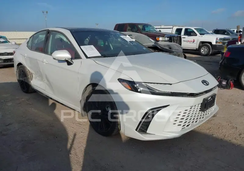 2025 Toyota CAMRY фото