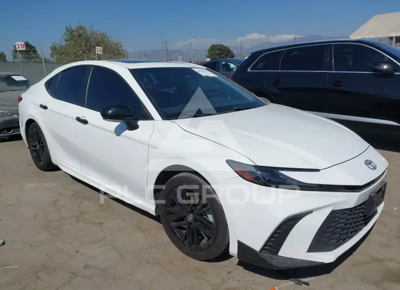 2025 Toyota CAMRY фото