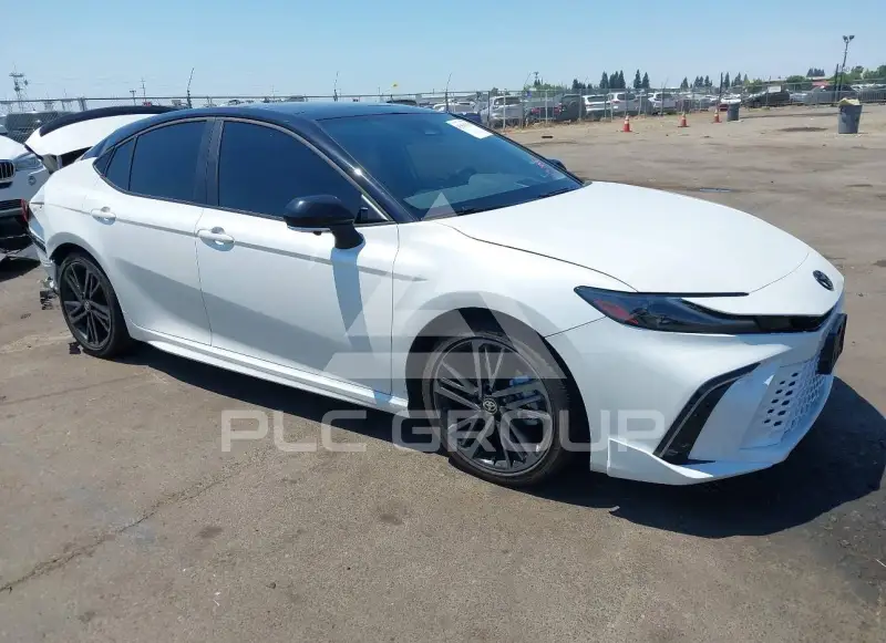2025 Toyota CAMRY фото
