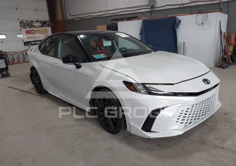 2025 Toyota CAMRY фото