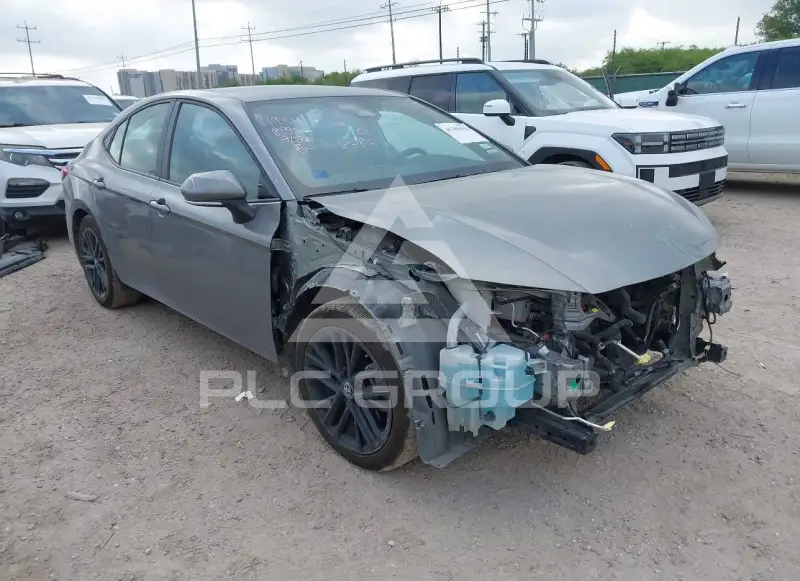 2025 Toyota CAMRY фото