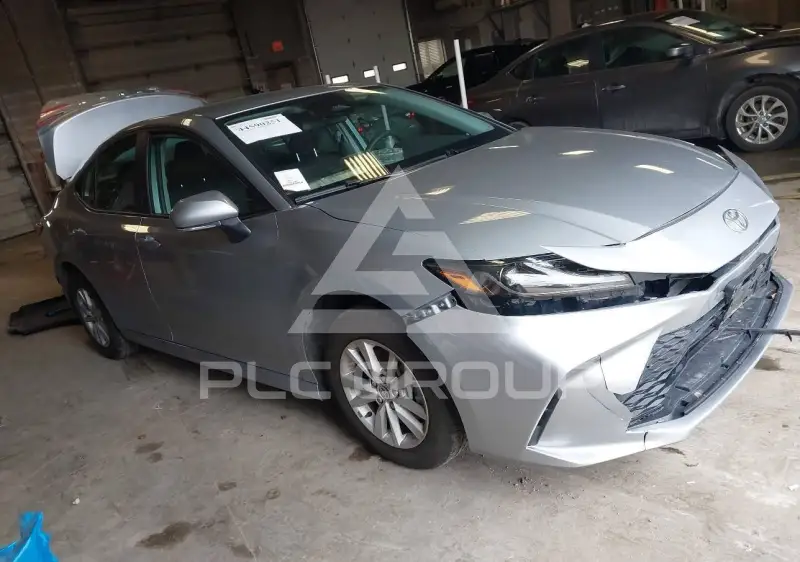 2025 Toyota CAMRY фото