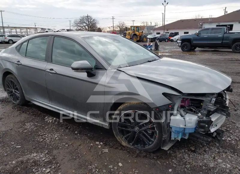 2025 Toyota CAMRY фото