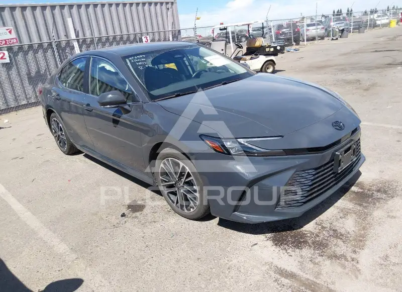 2025 Toyota CAMRY фото