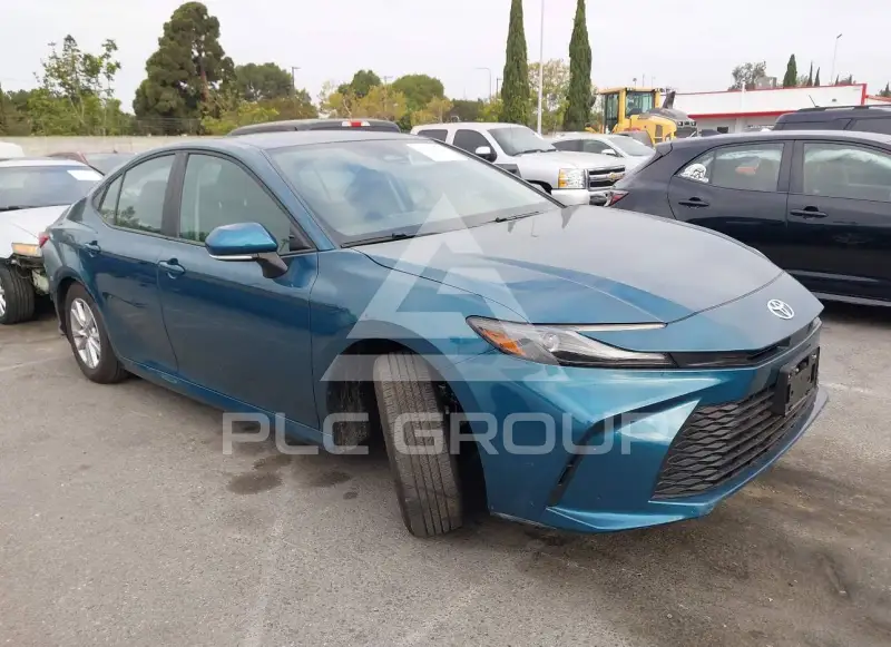 2025 Toyota CAMRY фото