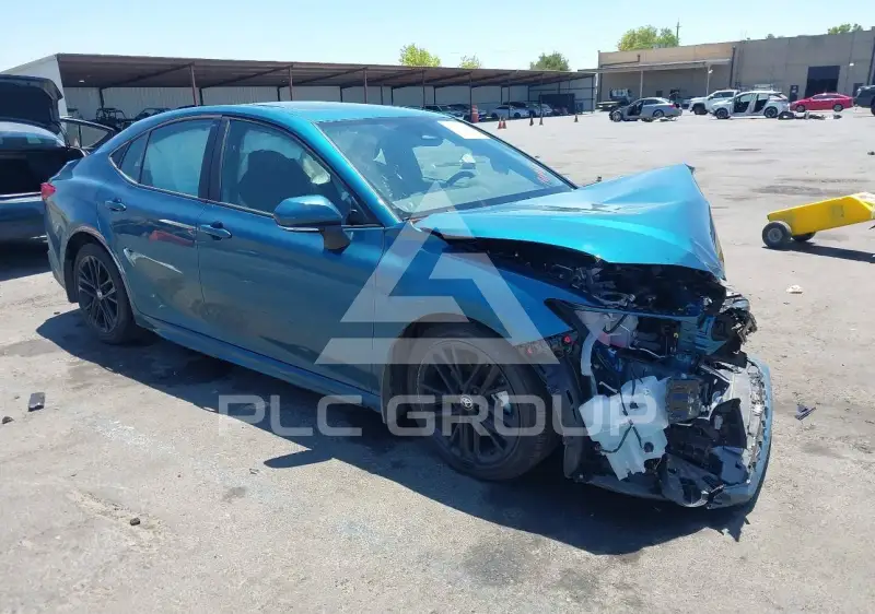 2025 Toyota CAMRY фото