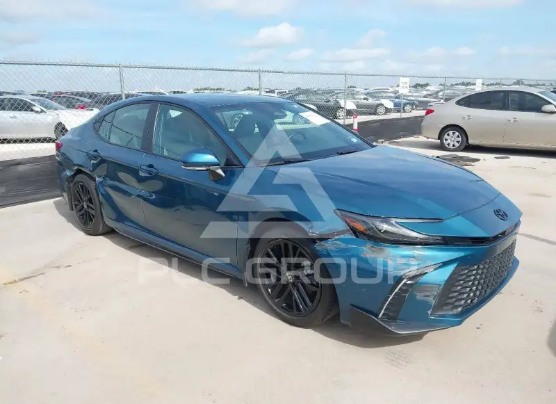 2025 Toyota CAMRY фото