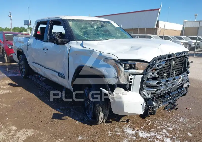 2025 Toyota TUNDRA photo