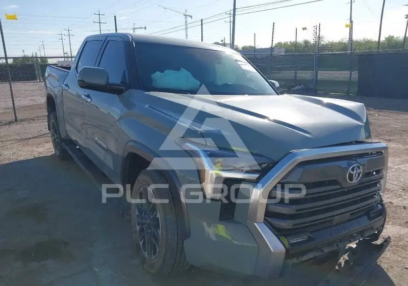 2025 Toyota TUNDRA фото