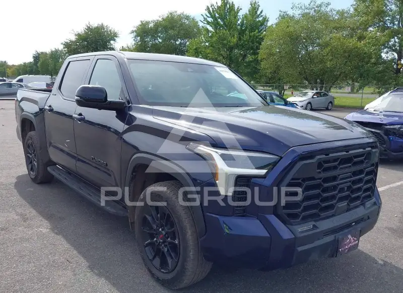 2025 Toyota TUNDRA фото