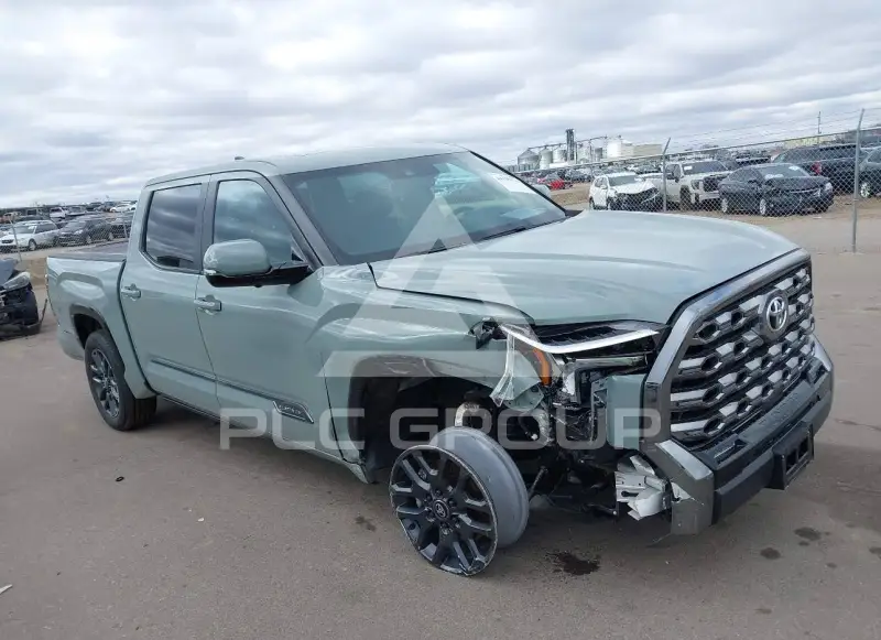 2025 Toyota TUNDRA фото