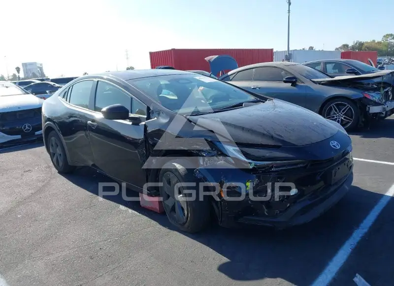 2025 Toyota PRIUS photo