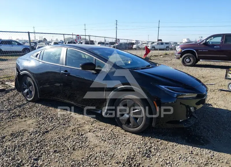 2025 Toyota PRIUS фото