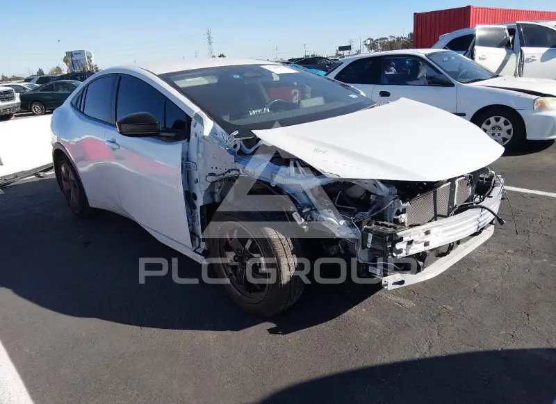 2025 Toyota PRIUS photo
