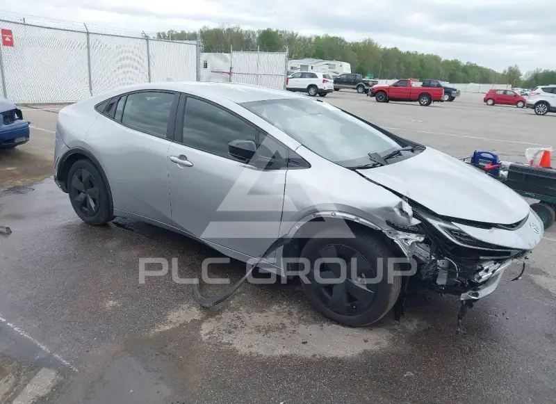 2025 Toyota PRIUS photo
