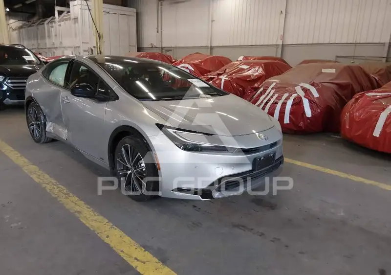 2025 Toyota PRIUS photo