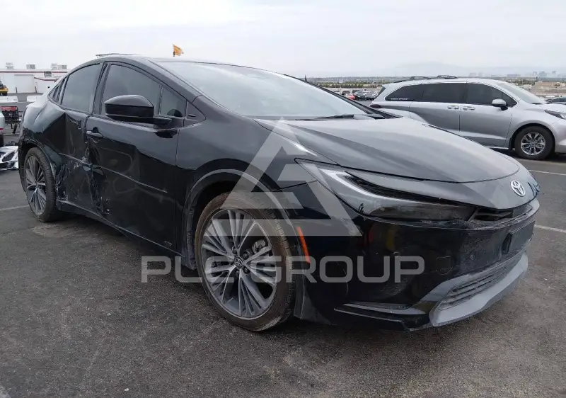2025 Toyota PRIUS фото