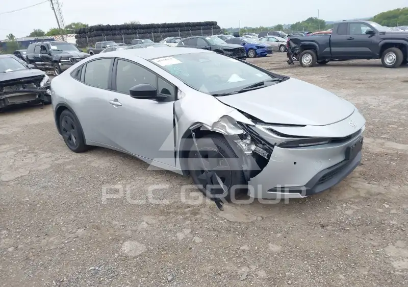 2025 Toyota PRIUS фото