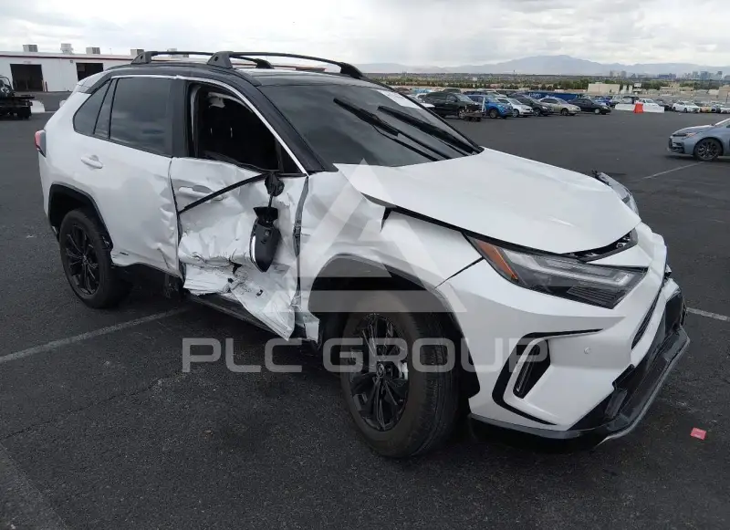 2025 Toyota RAV4 фото