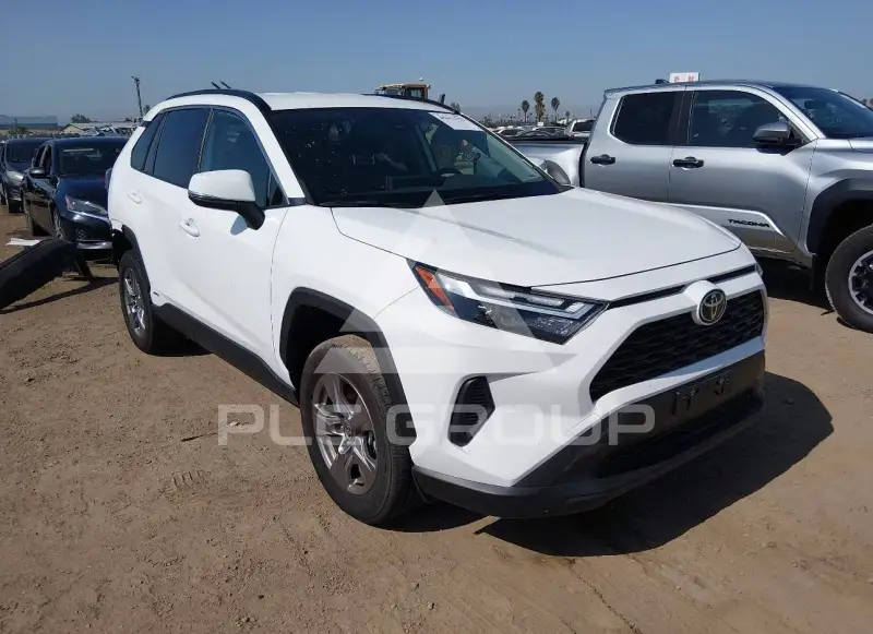 2025 Toyota RAV4 фото