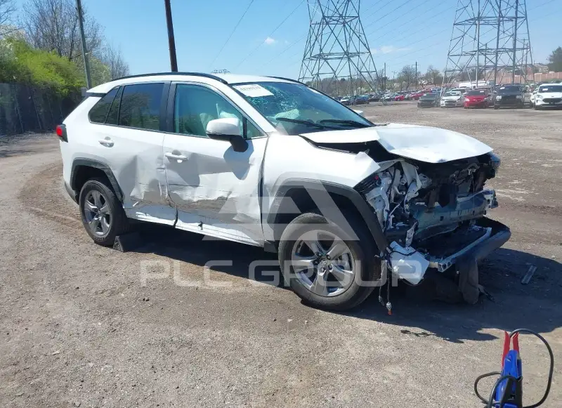 2025 Toyota RAV4 фото