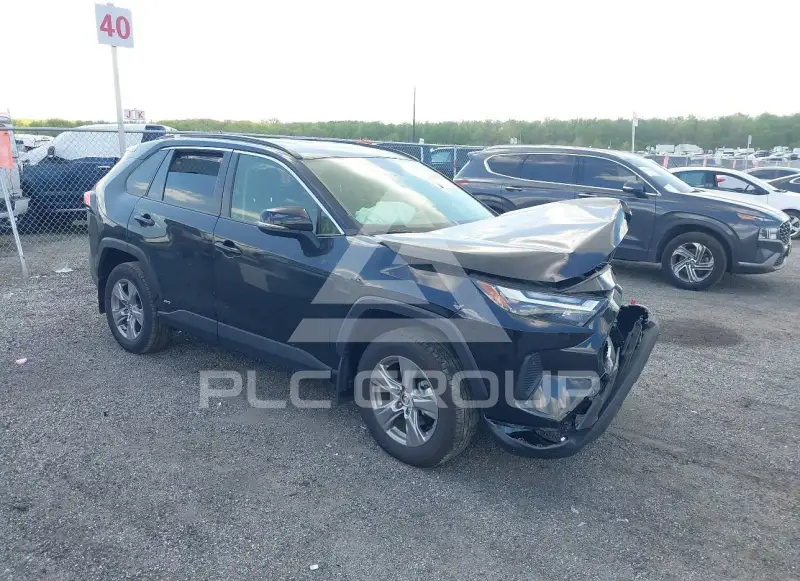 2025 Toyota RAV4 фото