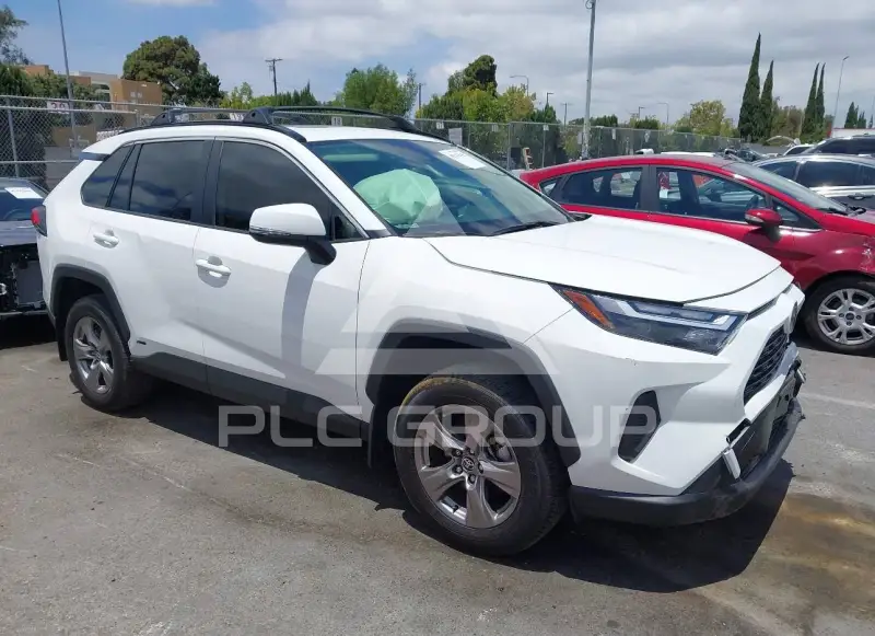 2025 Toyota RAV4 фото