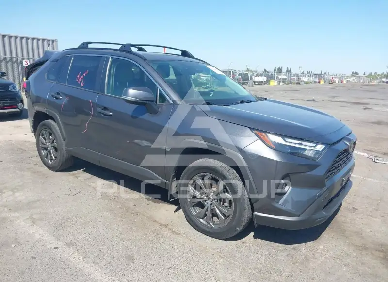 2025 Toyota RAV4 фото