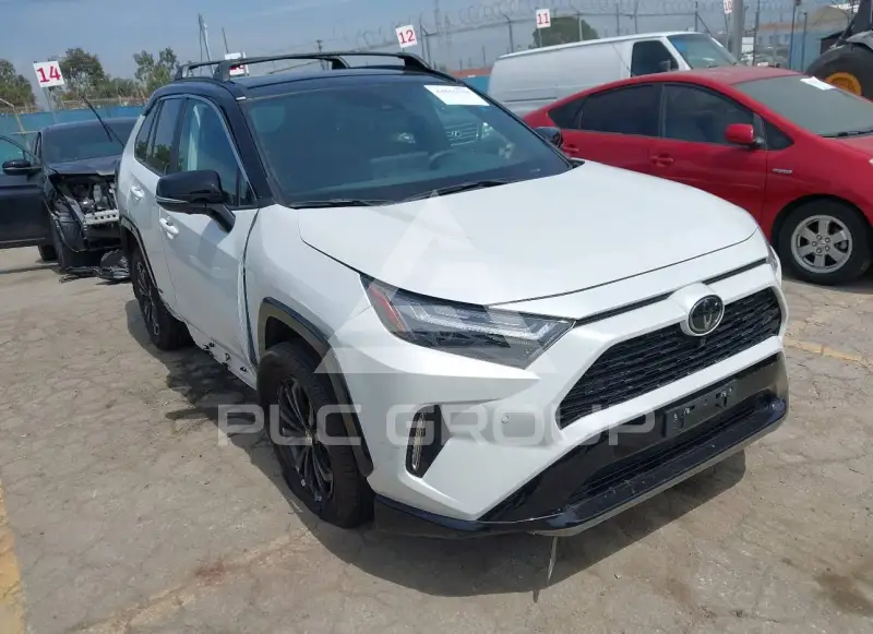 2025 Toyota RAV4 фото