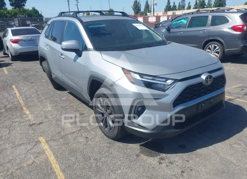2025 Toyota RAV4 фото
