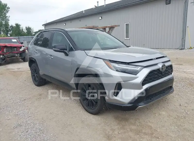 2025 Toyota RAV4 фото