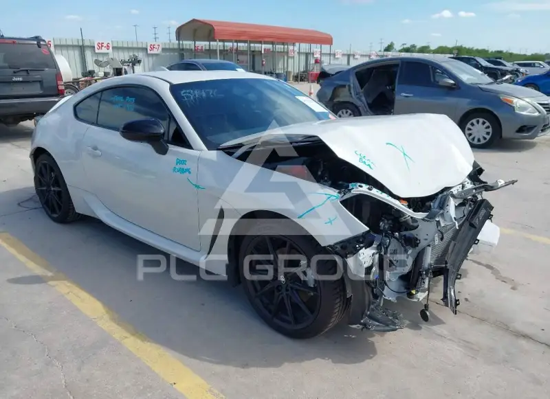 2025 Toyota GR 86 photo