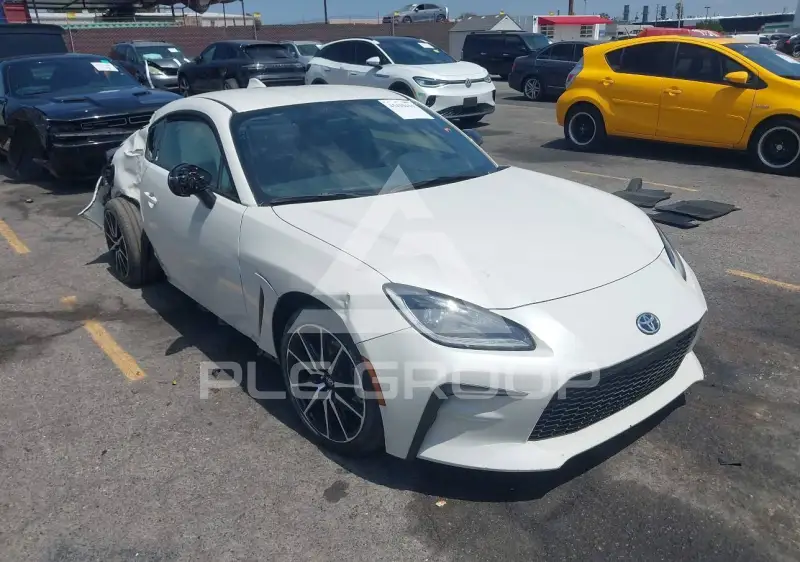2025 Toyota GR 86 фото
