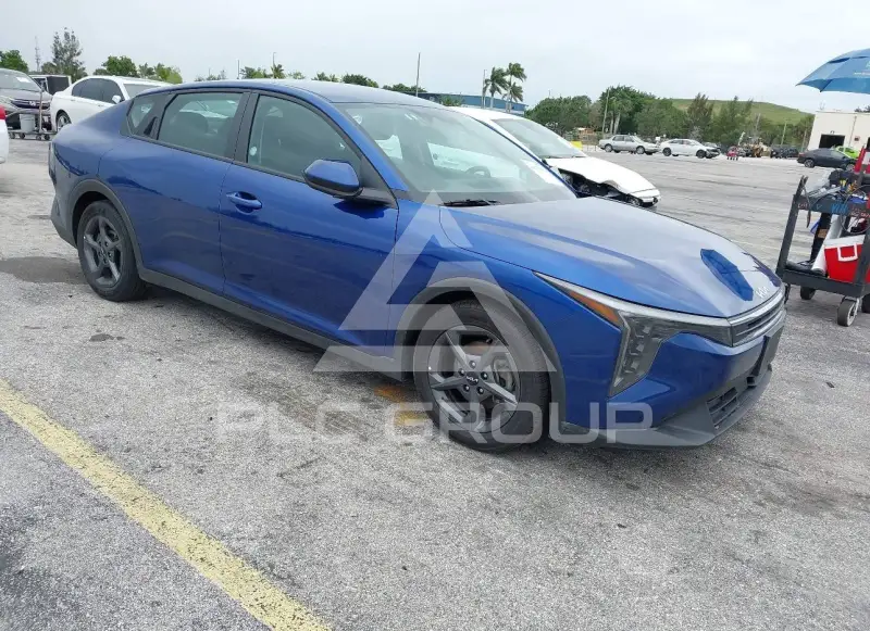 2025 KIA K4 фото