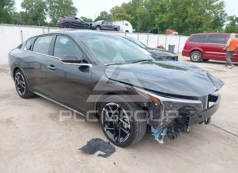 2025 KIA K4 фото