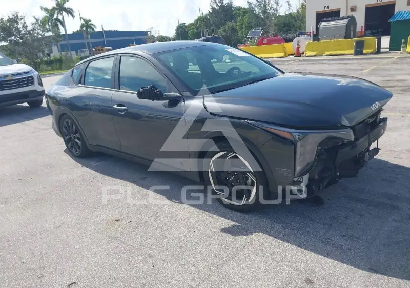 2025 KIA K4 фото