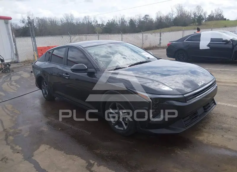 2025 KIA K4 фото