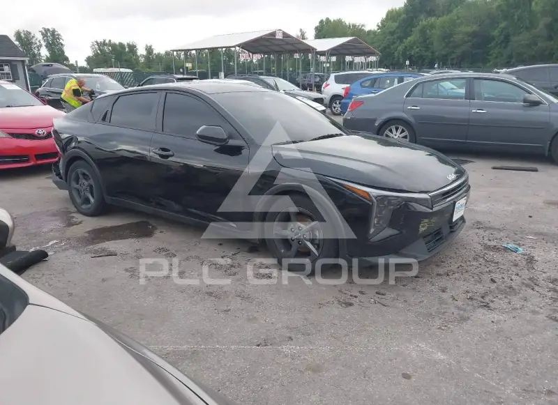 2025 KIA K4 фото