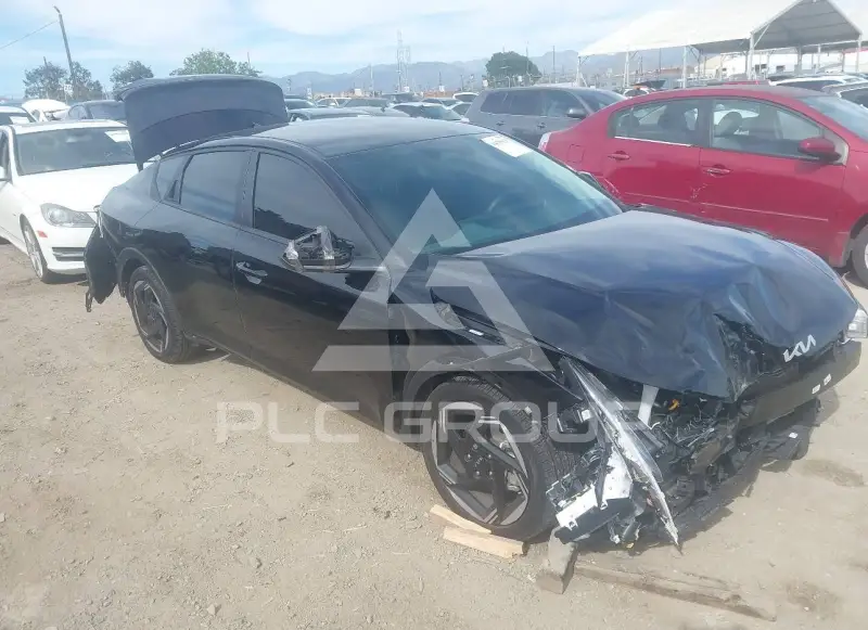2025 KIA K4 фото