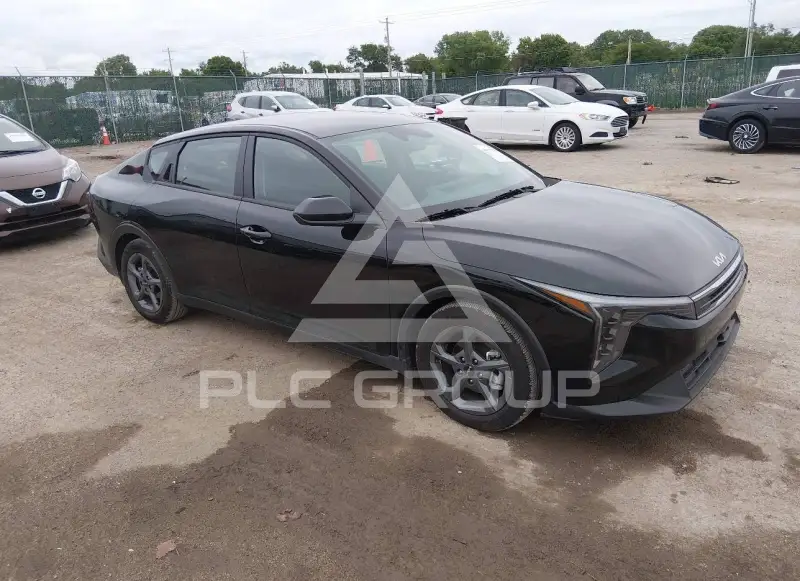 2025 KIA K4 фото