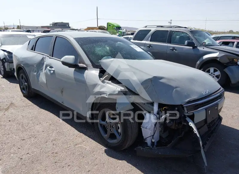 2025 KIA K4 фото